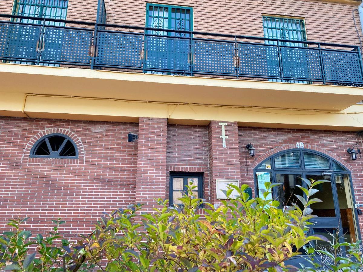 מדריד Hostel Space Capsule מראה חיצוני תמונה