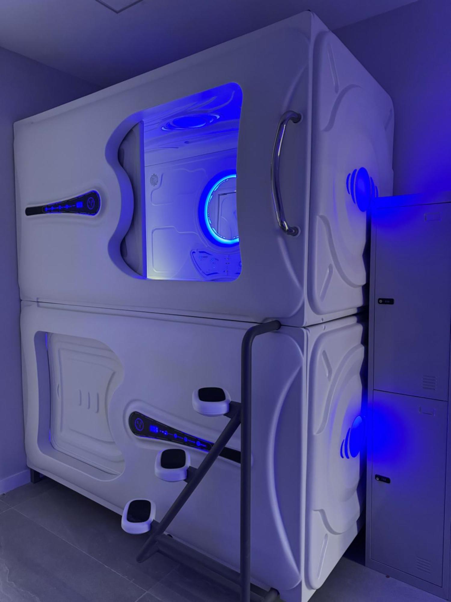 מדריד Hostel Space Capsule מראה חיצוני תמונה