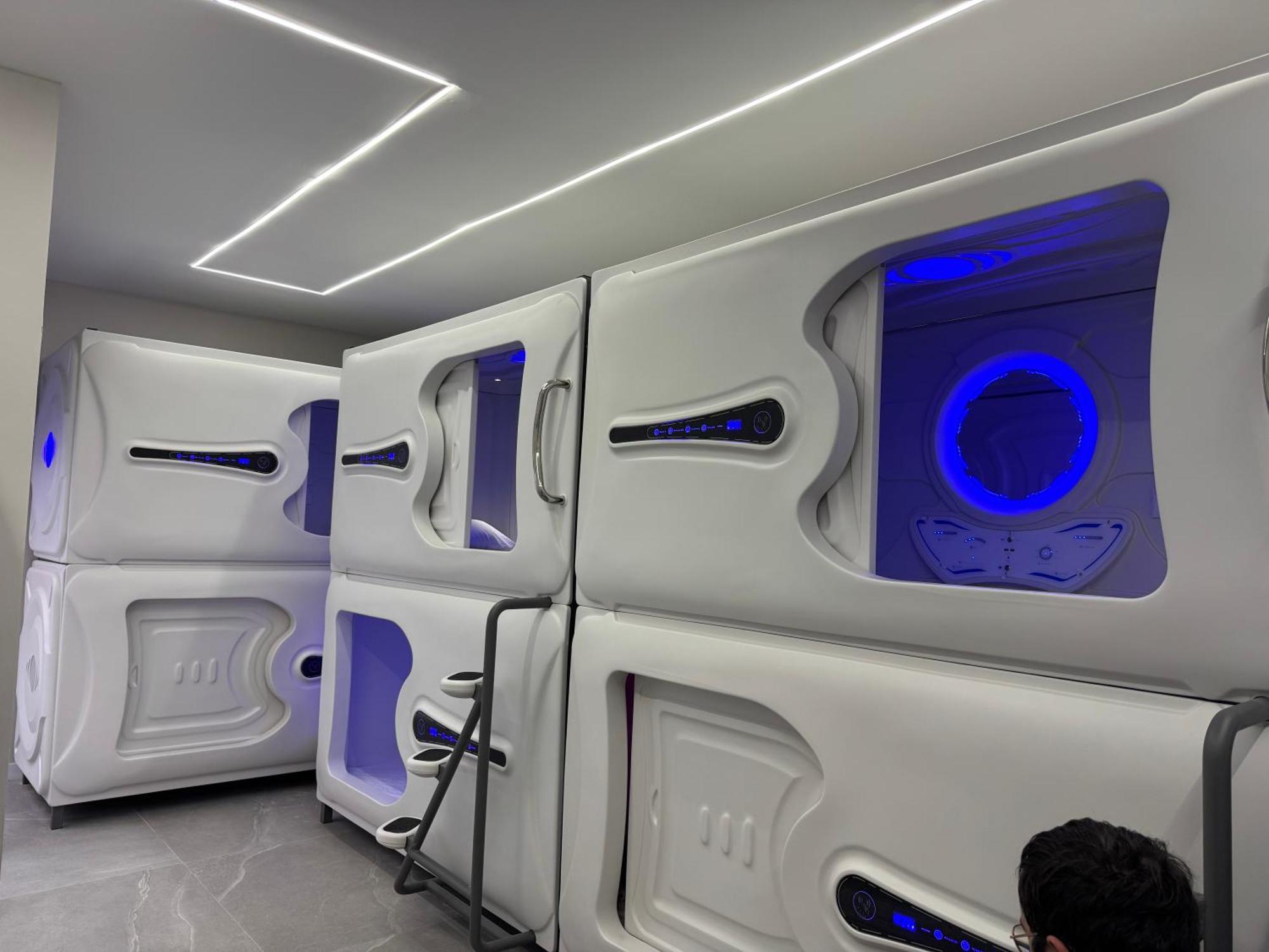 מדריד Hostel Space Capsule מראה חיצוני תמונה